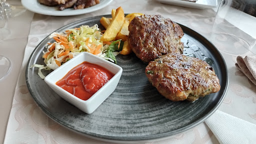 Uva Nestum Enoteca Restaurant