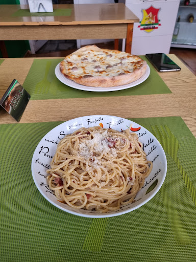 Mamma Mia Bistro Italiano - Italian Restaurant & Catering