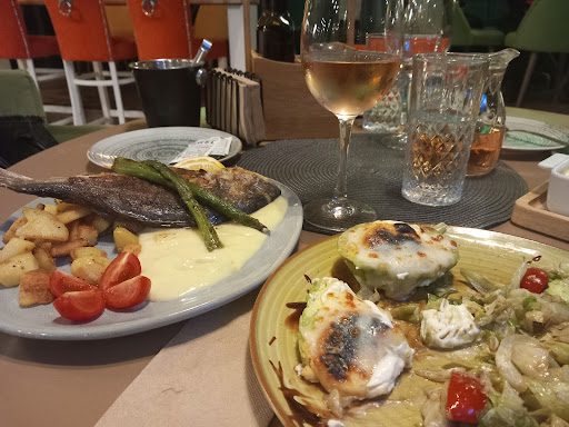 Ro'CoCo Lounge & Restaurant