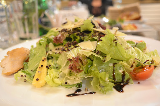 Ресторант "Riverside"